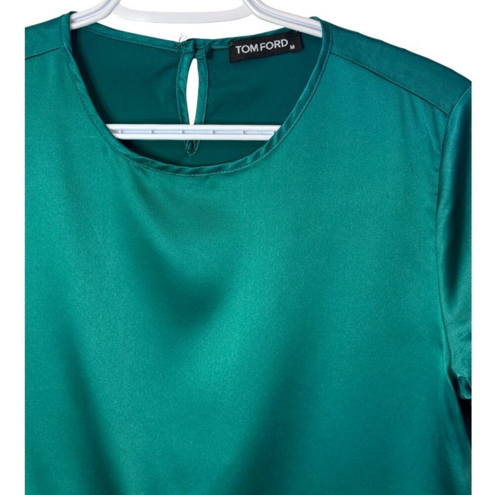 Tom Ford Green Satin Short Sleeve Crop Tee - Picture 3 of 5